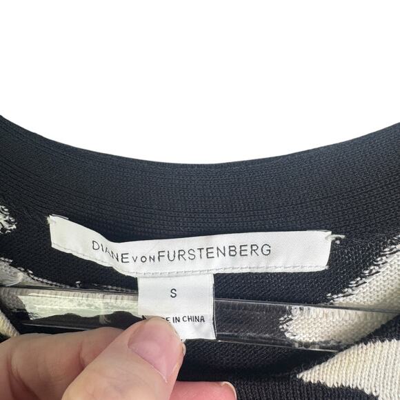 Diane von Furstenberg Chioma Intarsia Knit Dress Size Small Retro Floral Printed - Picture 5 of 16